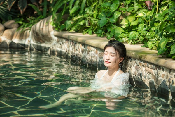 武汉桑拿按摩团队电话，享受私人定制服务